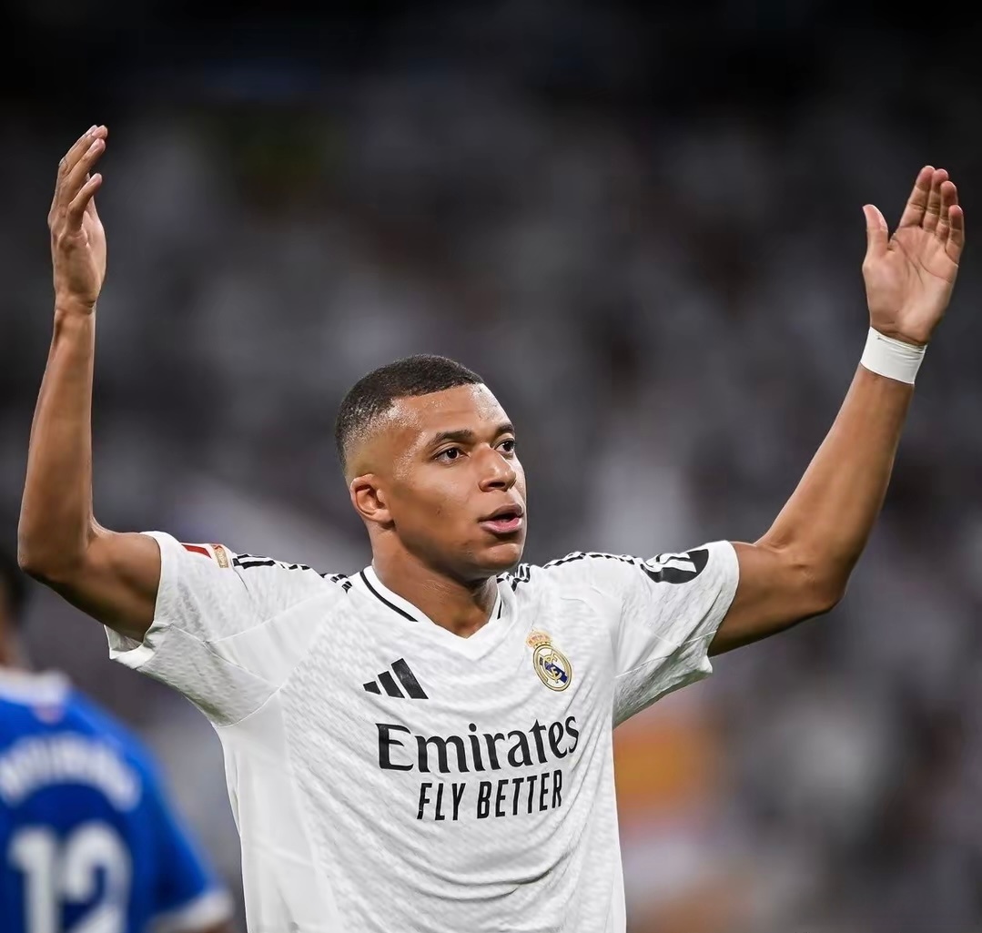 开云 -包含转会期体能课后，巴黎圣日耳曼扳平良机备战CBA季后赛，管理层满意，年轻球员得到机会的词条