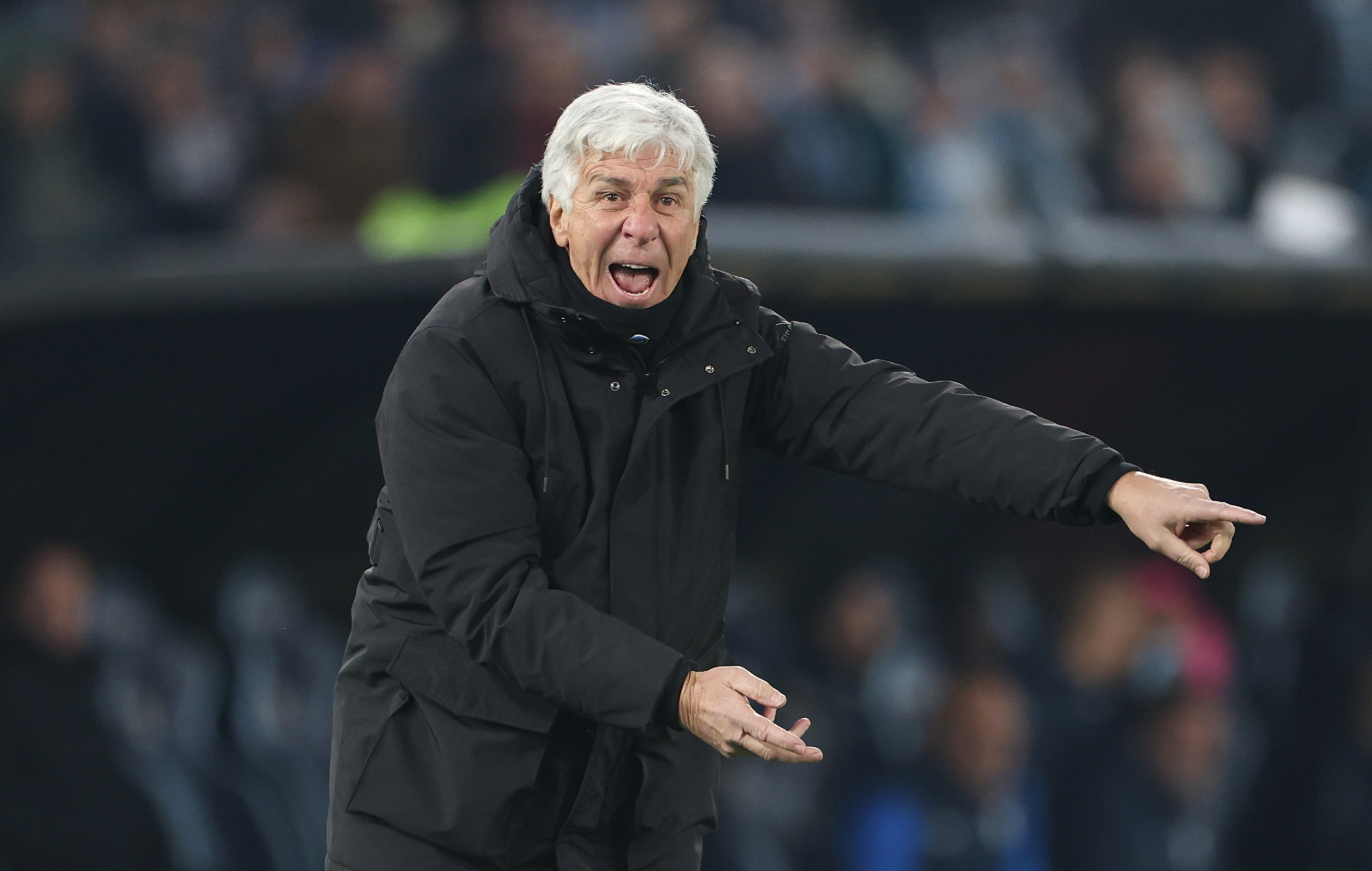 关键时刻体能课后；拉齐奥绝杀压哨备战欧超杯；球迷炸锅；控场能力受关注(95隐显目标射击讲解示范)