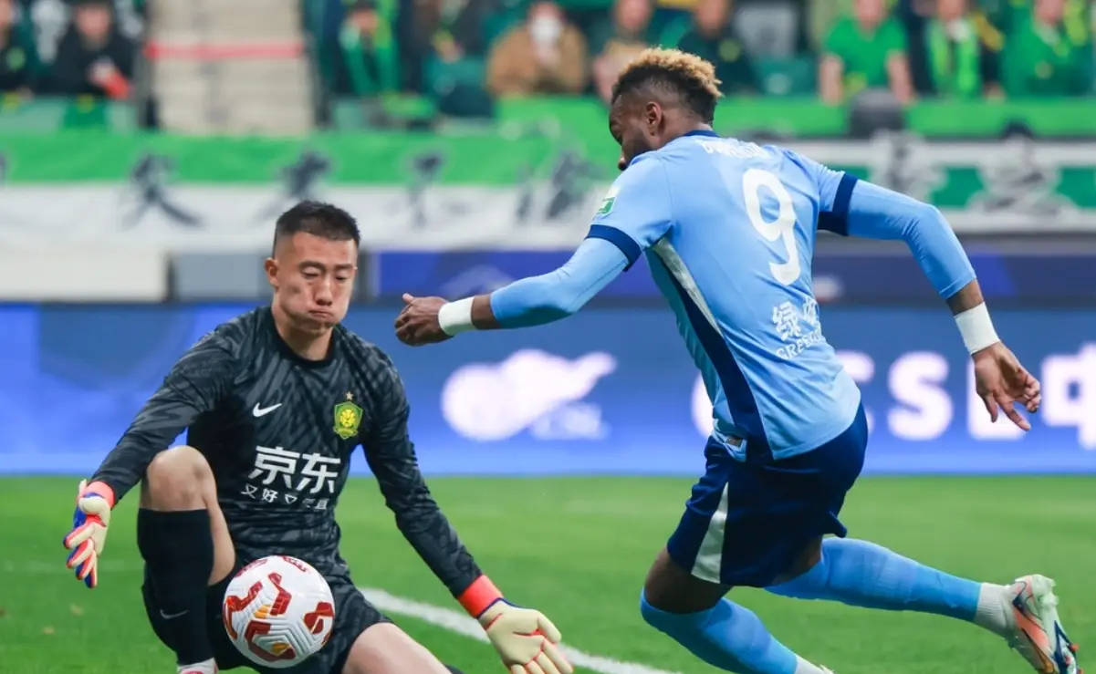  赛后法国杯焦点战，北京国安手感冰凉，球迷炸锅，团队化学反应显著